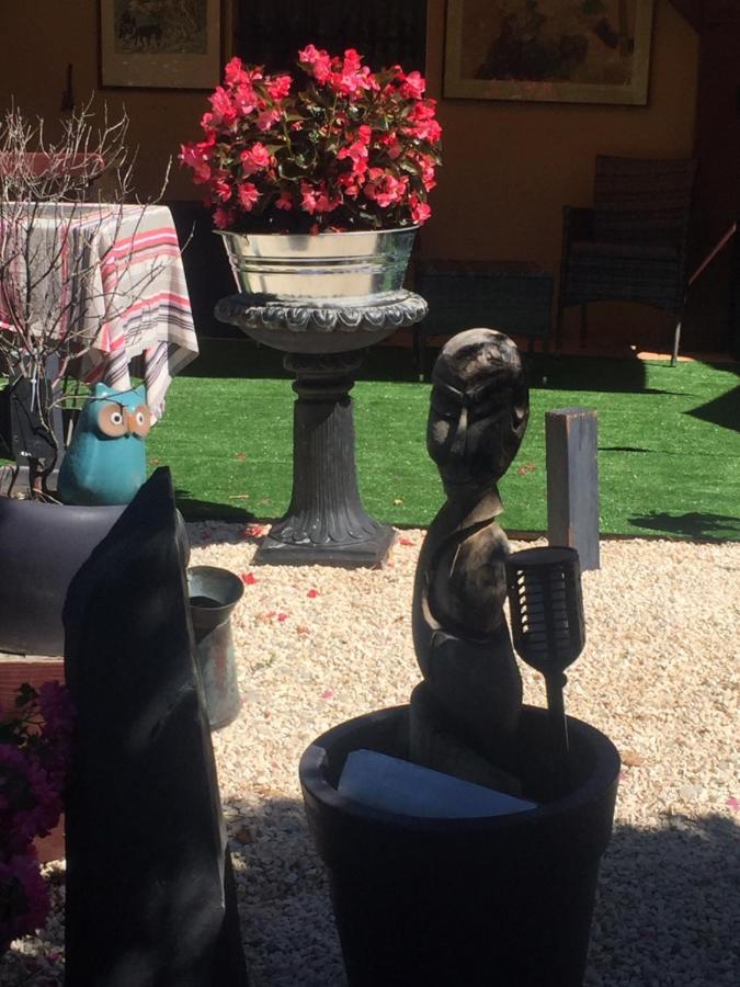 Le Jardin De Theleme "Charme Discret Pour Un Nid Douillet" Villa Mazille Kültér fotó