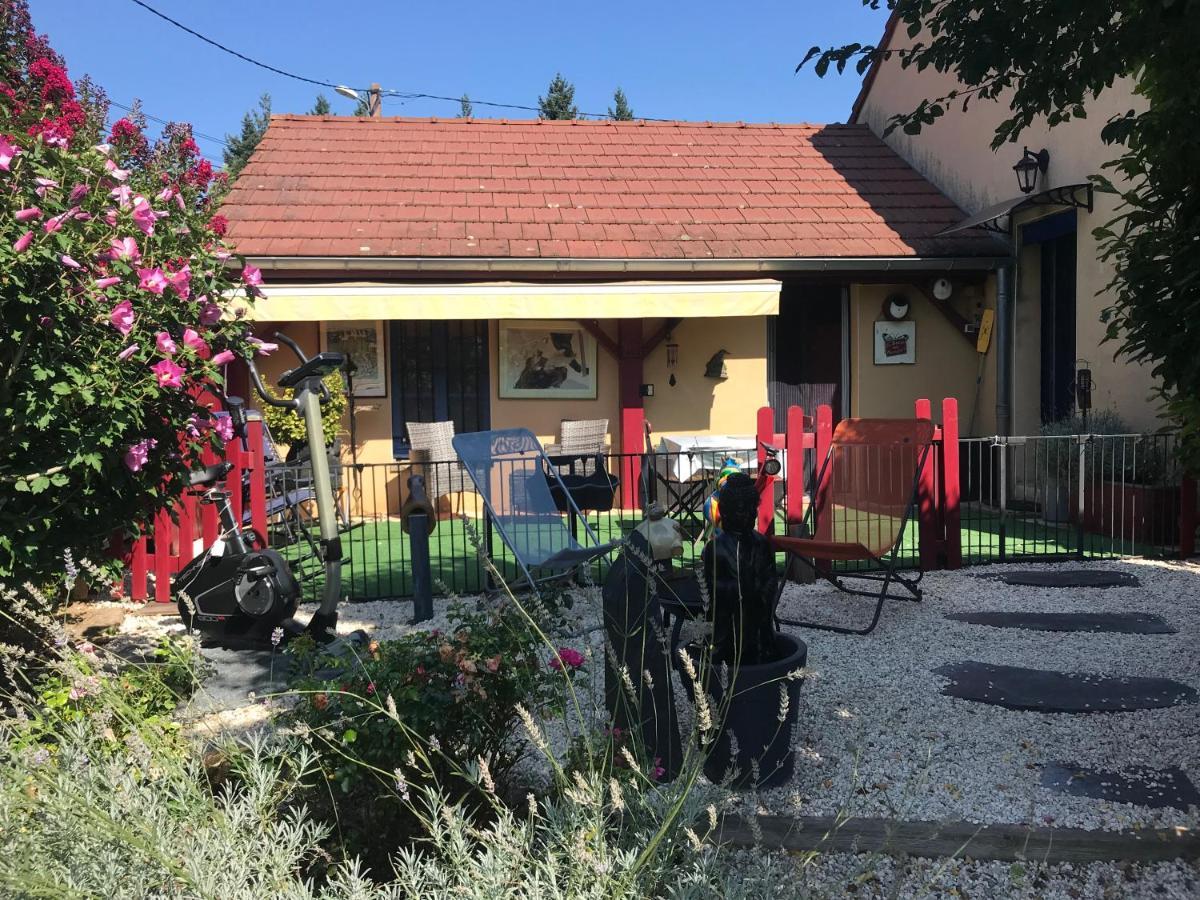 Le Jardin De Theleme "Charme Discret Pour Un Nid Douillet" Villa Mazille Kültér fotó